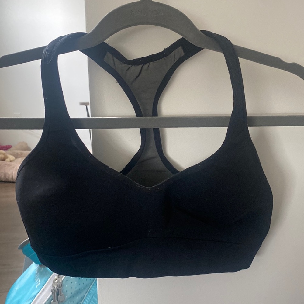 Lulu sports bra size 6